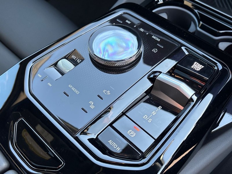 2025 (25) BMW 5 SERIES 530e M Sport 5dr Auto 4689528