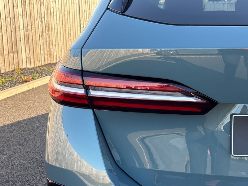 2025 (25) BMW 5 SERIES 530e M Sport 5dr Auto 4689556