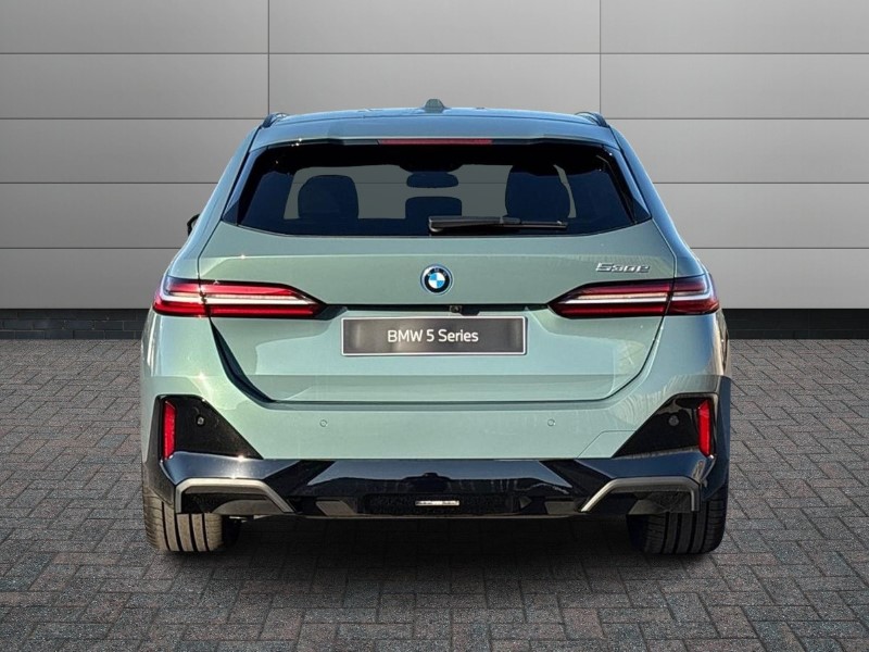 2025 (25) BMW 5 SERIES 530e M Sport 5dr Auto 4689524