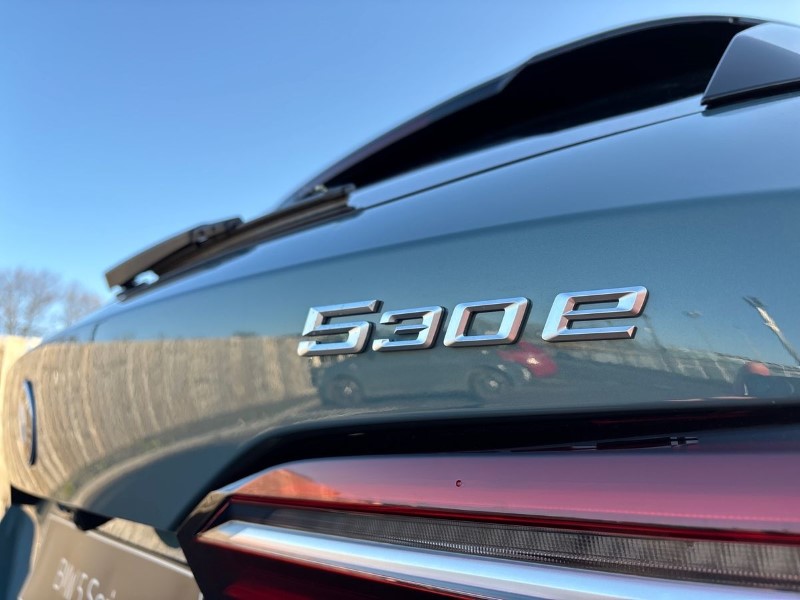 2025 (25) BMW 5 SERIES 530e M Sport 5dr Auto 4689555