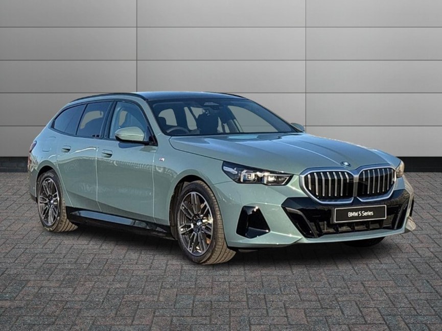 2025 (25) BMW 5 SERIES 530e M Sport 5dr Auto