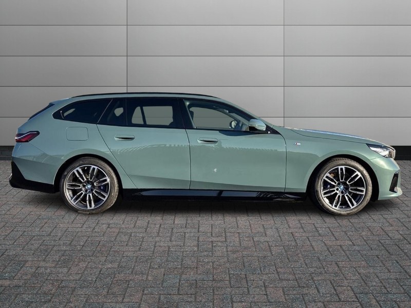 2025 (25) BMW 5 SERIES 530e M Sport 5dr Auto 4689512