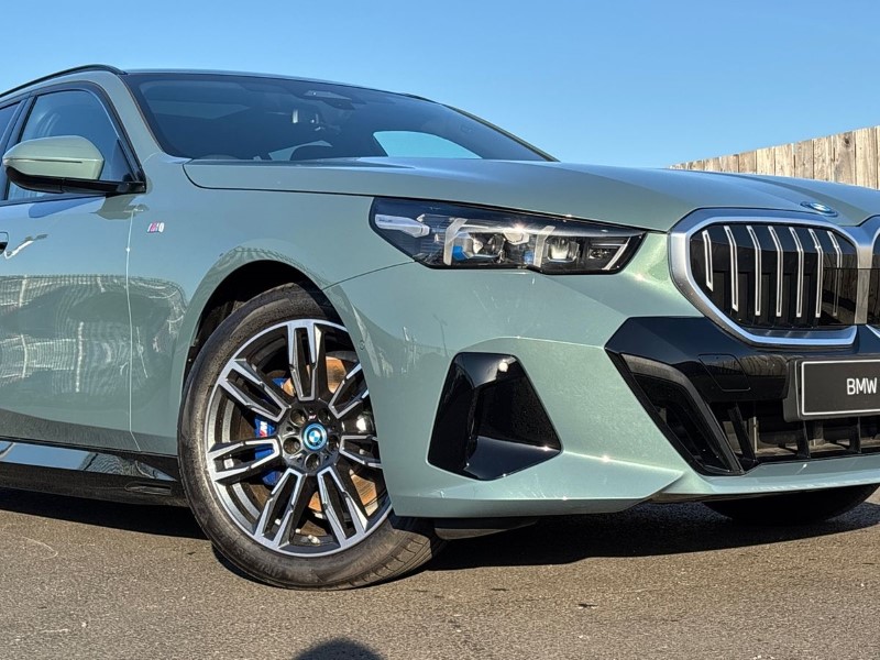 2025 (25) BMW 5 SERIES 530e M Sport 5dr Auto 4689550