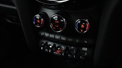 2022 (72) MINI CONVERTIBLE 1.5 Cooper Exclusive 2dr Auto 4471036