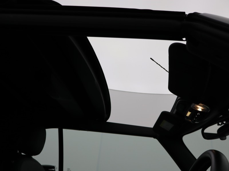 2022 (72) MINI CONVERTIBLE 1.5 Cooper Exclusive 2dr Auto 4471044