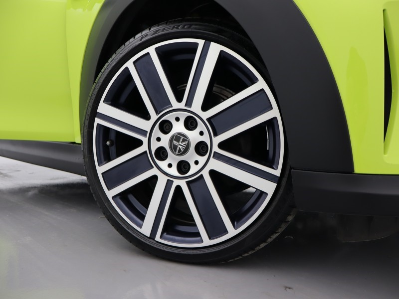 2022 (72) MINI CONVERTIBLE 1.5 Cooper Exclusive 2dr Auto 4471020