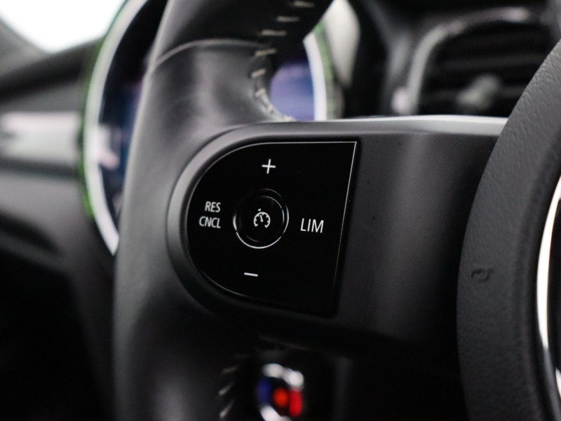 2022 (72) MINI CONVERTIBLE 1.5 Cooper Exclusive 2dr Auto 4471063