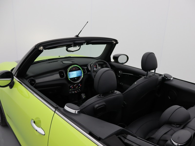 2022 (72) MINI CONVERTIBLE 1.5 Cooper Exclusive 2dr Auto 4471052