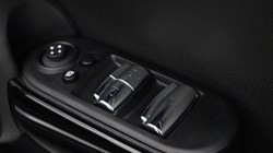 2022 (72) MINI CONVERTIBLE 1.5 Cooper Exclusive 2dr Auto 4471060