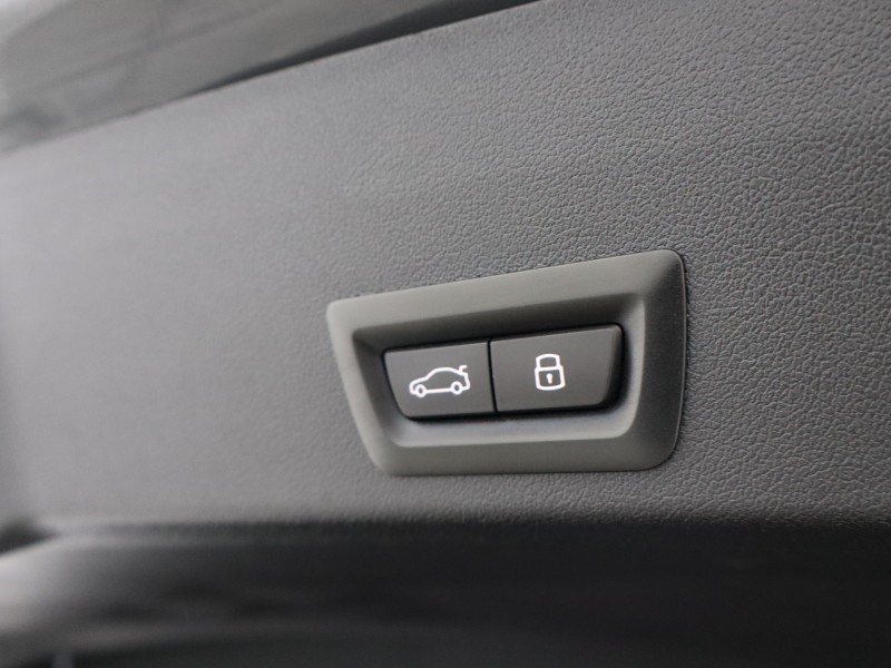 2025 (25) BMW XM 5dr Auto 5023063