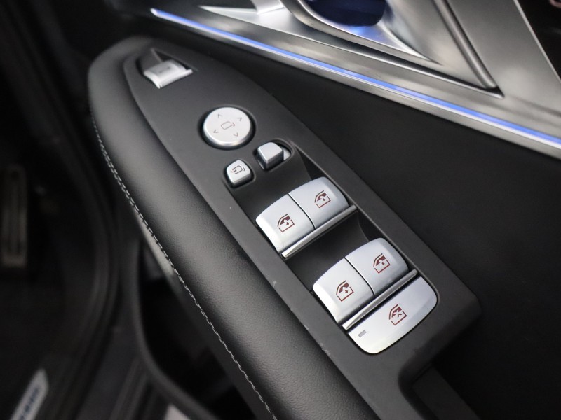 2025 (25) BMW XM 5dr Auto 4684067