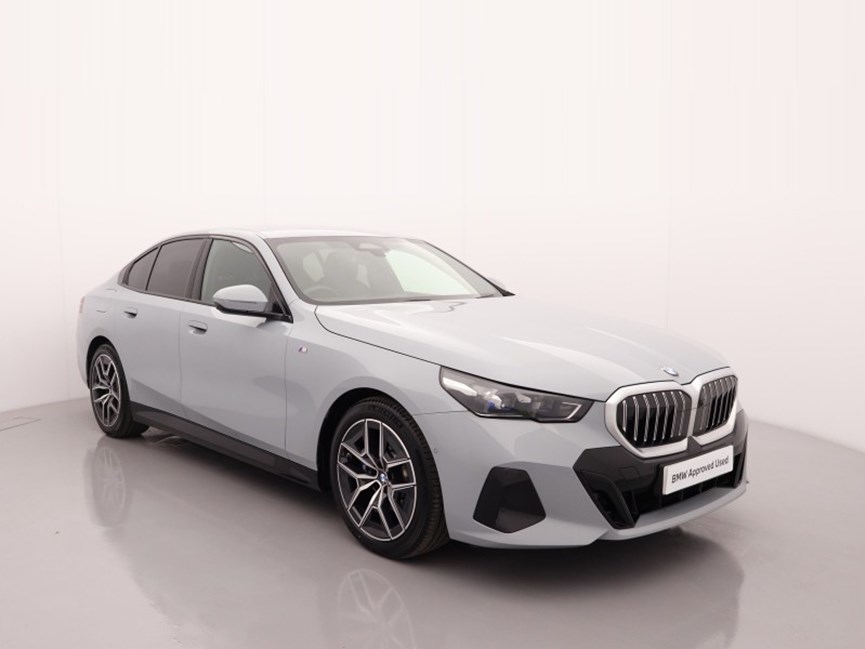 2024 (24) BMW 5 SERIES 520i M Sport 4dr Auto