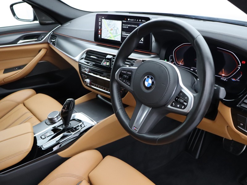 2022 (72) BMW 5 SERIES 530d xDrive MHT M Sport 4dr Auto 4584911