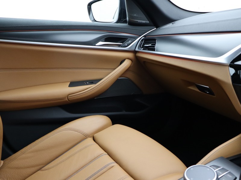 2022 (72) BMW 5 SERIES 530d xDrive MHT M Sport 4dr Auto 4584934