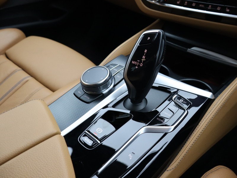 2022 (72) BMW 5 SERIES 530d xDrive MHT M Sport 4dr Auto 4584930