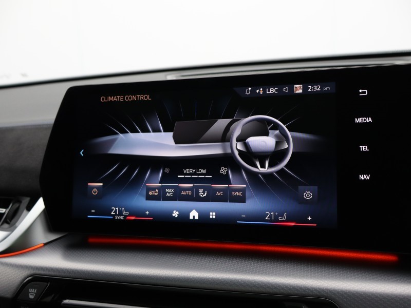 2025 (75) BMW iX2 150kW eDrive20 M Sport 65kWh 5dr Auto 4862540