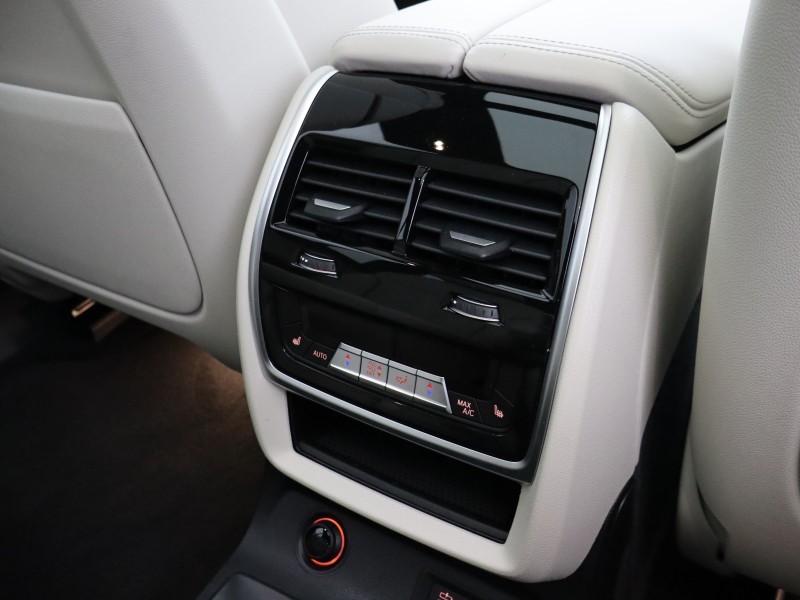 2025 (75) BMW X7 xDrive40d MHT M Sport 5dr Step Auto [6 Seat] 4915887