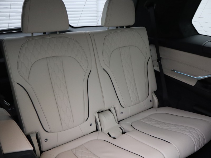 2025 (75) BMW X7 xDrive40d MHT M Sport 5dr Step Auto [6 Seat] 4915885