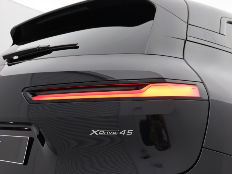 2025 (75) BMW iX 300kW xDrive45 M Sport 101kWh 5dr Auto 4848692