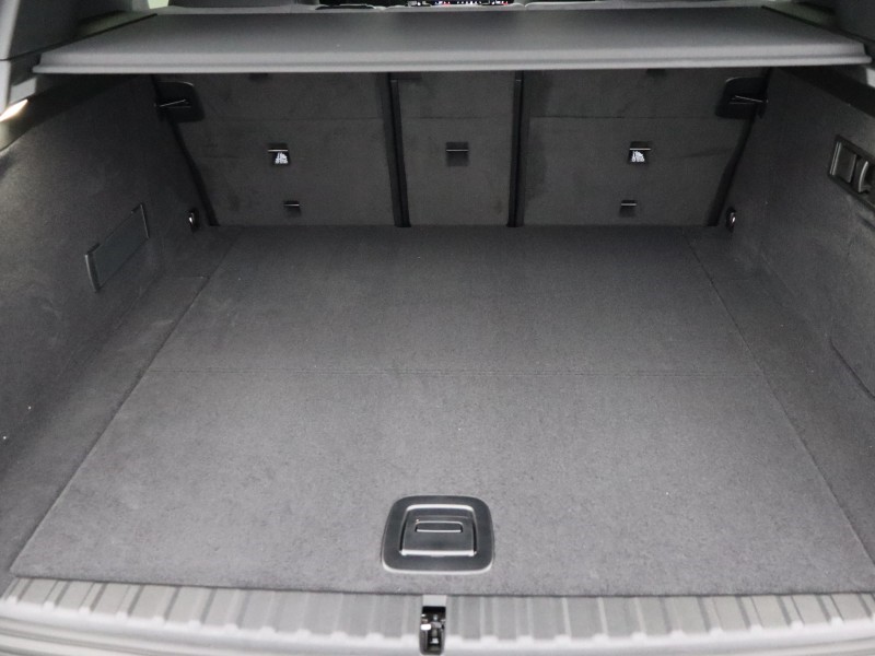 2025 (75) BMW iX 300kW xDrive45 M Sport 101kWh 5dr Auto 4848695