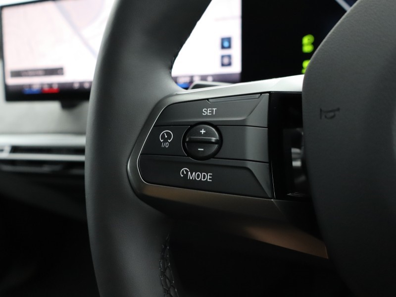 2025 (75) BMW iX 300kW xDrive45 M Sport 101kWh 5dr Auto 4848713