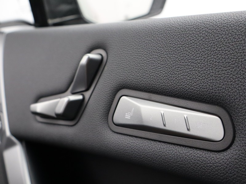 2025 (75) BMW iX 300kW xDrive45 M Sport 101kWh 5dr Auto 4848744