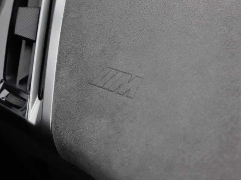 2025 (75) BMW iX 300kW xDrive45 M Sport 101kWh 5dr Auto 4848724