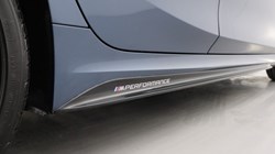 2025 (75) BMW 3 SERIES 330e 22.3 kWh M Sport 4dr Step Auto 5013978