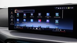 2025 (75) BMW 3 SERIES 330e 22.3 kWh M Sport 4dr Step Auto 5014009