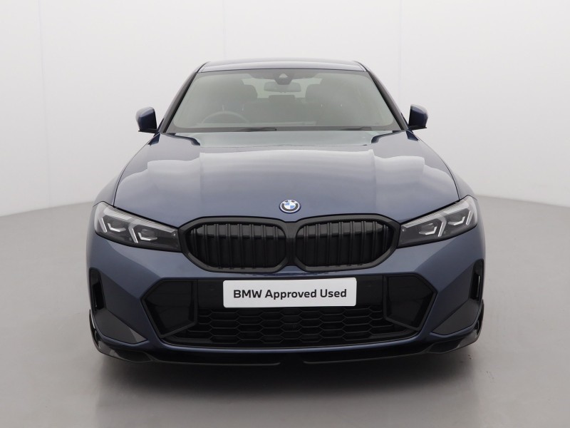 2025 (75) BMW 3 SERIES 330e 22.3 kWh M Sport 4dr Step Auto 5013958