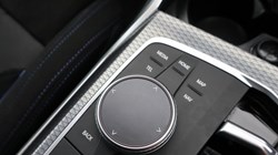 2025 (75) BMW 3 SERIES 330e 22.3 kWh M Sport 4dr Step Auto 5013998