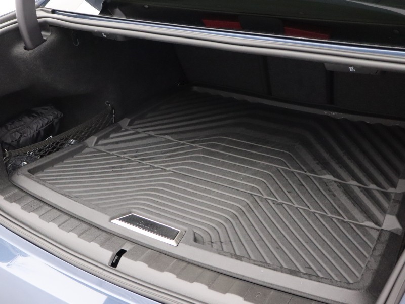 2025 (75) BMW 3 SERIES 330e 22.3 kWh M Sport 4dr Step Auto 5013970