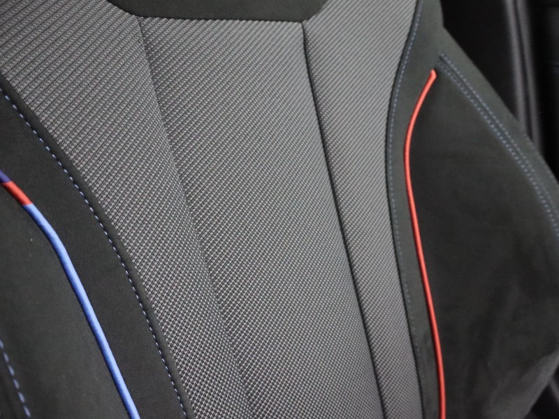 2025 (75) BMW 3 SERIES 330e 22.3 kWh M Sport 4dr Step Auto 5014002