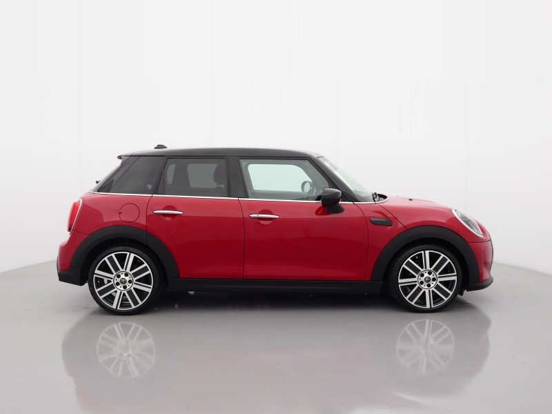 2022 (22) MINI HATCHBACK 1.5 Cooper Exclusive 5dr Auto 4653840