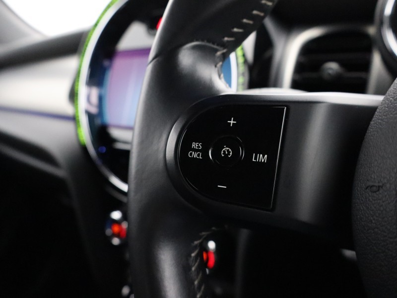 2022 (22) MINI HATCHBACK 1.5 Cooper Exclusive 5dr Auto 4653886