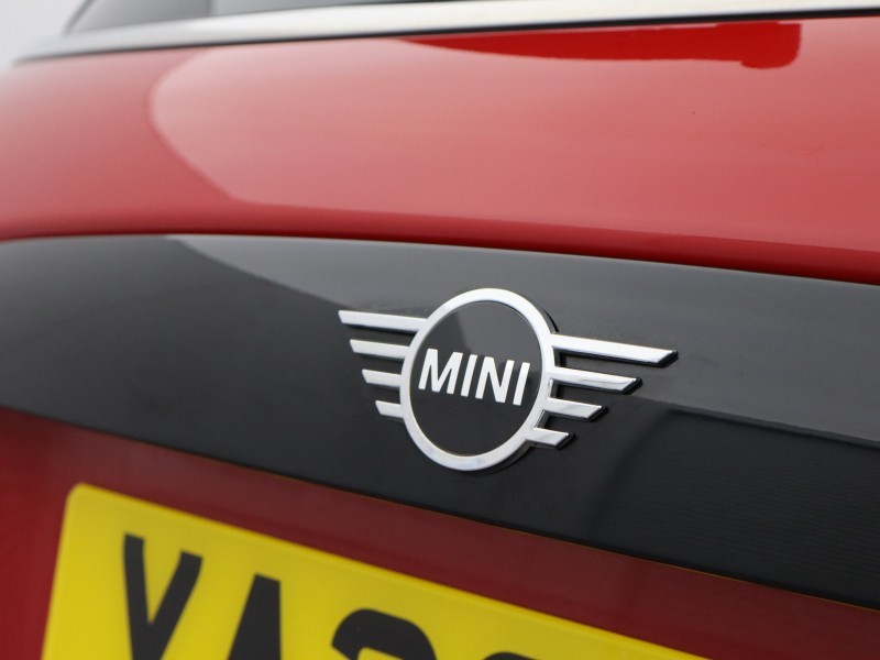2022 (22) MINI HATCHBACK 1.5 Cooper Exclusive 5dr Auto 4653843