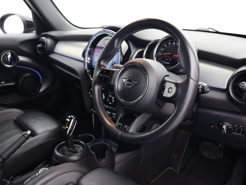 2022 (22) MINI HATCHBACK 1.5 Cooper Exclusive 5dr Auto 4653858