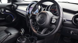 2022 (22) MINI HATCHBACK 1.5 Cooper Exclusive 5dr Auto 4653858