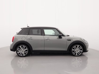 2022 (22) MINI HATCHBACK 1.5 Cooper Exclusive 5dr Auto