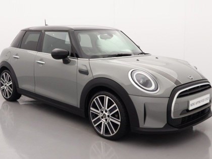 2022 (22) MINI HATCHBACK 1.5 Cooper Exclusive 5dr Auto