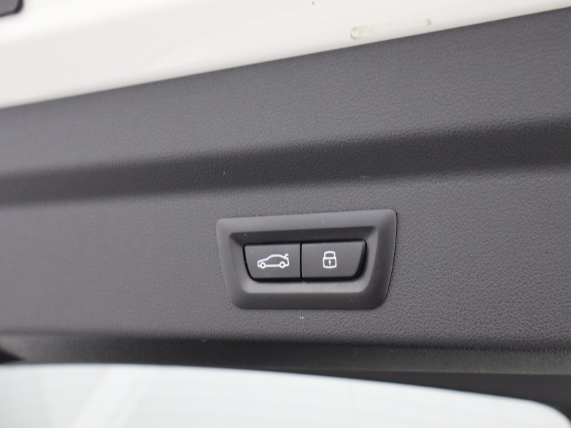 2025 (75) BMW iX2 150kW eDrive20 M Sport 65kWh 5dr Auto 5207735