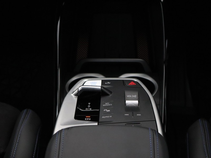 2025 (75) BMW iX2 150kW eDrive20 M Sport 65kWh 5dr Auto 5207740