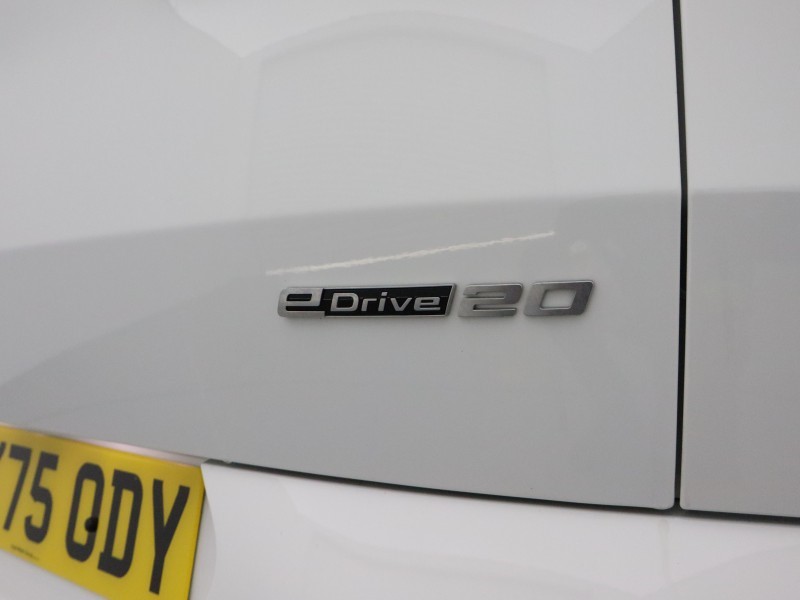 2025 (75) BMW iX2 150kW eDrive20 M Sport 65kWh 5dr Auto 5207713