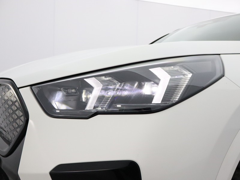 2025 (75) BMW iX2 150kW eDrive20 M Sport 65kWh 5dr Auto 5207718