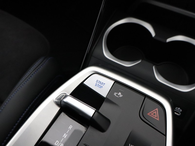 2025 (75) BMW iX2 150kW eDrive20 M Sport 65kWh 5dr Auto 5207748