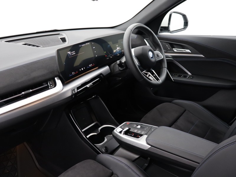 2025 (75) BMW iX2 150kW eDrive20 M Sport 65kWh 5dr Auto 5207732