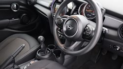 2019 (19) MINI HATCHBACK 1.5 Cooper Classic II 5dr 4696130
