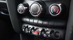 2019 (19) MINI HATCHBACK 1.5 Cooper Classic II 5dr 4696154