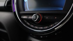 2019 (19) MINI HATCHBACK 1.5 Cooper Classic II 5dr 4696165