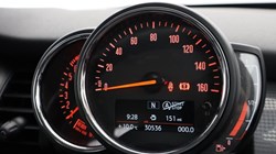 2019 (19) MINI HATCHBACK 1.5 Cooper Classic II 5dr 4696153